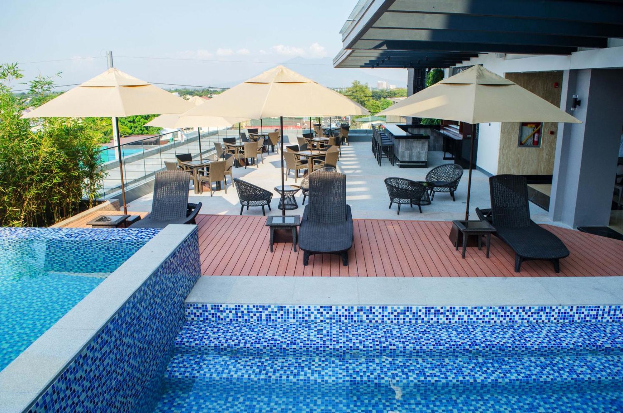 Best Western Plus Metro Clark Анхелес Екстериор снимка