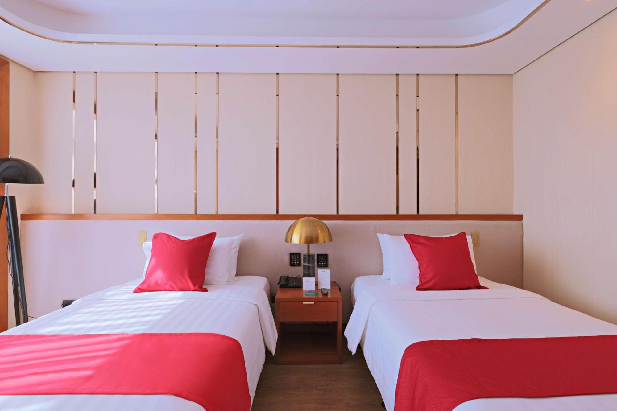 Best Western Plus Metro Clark Анхелес Екстериор снимка