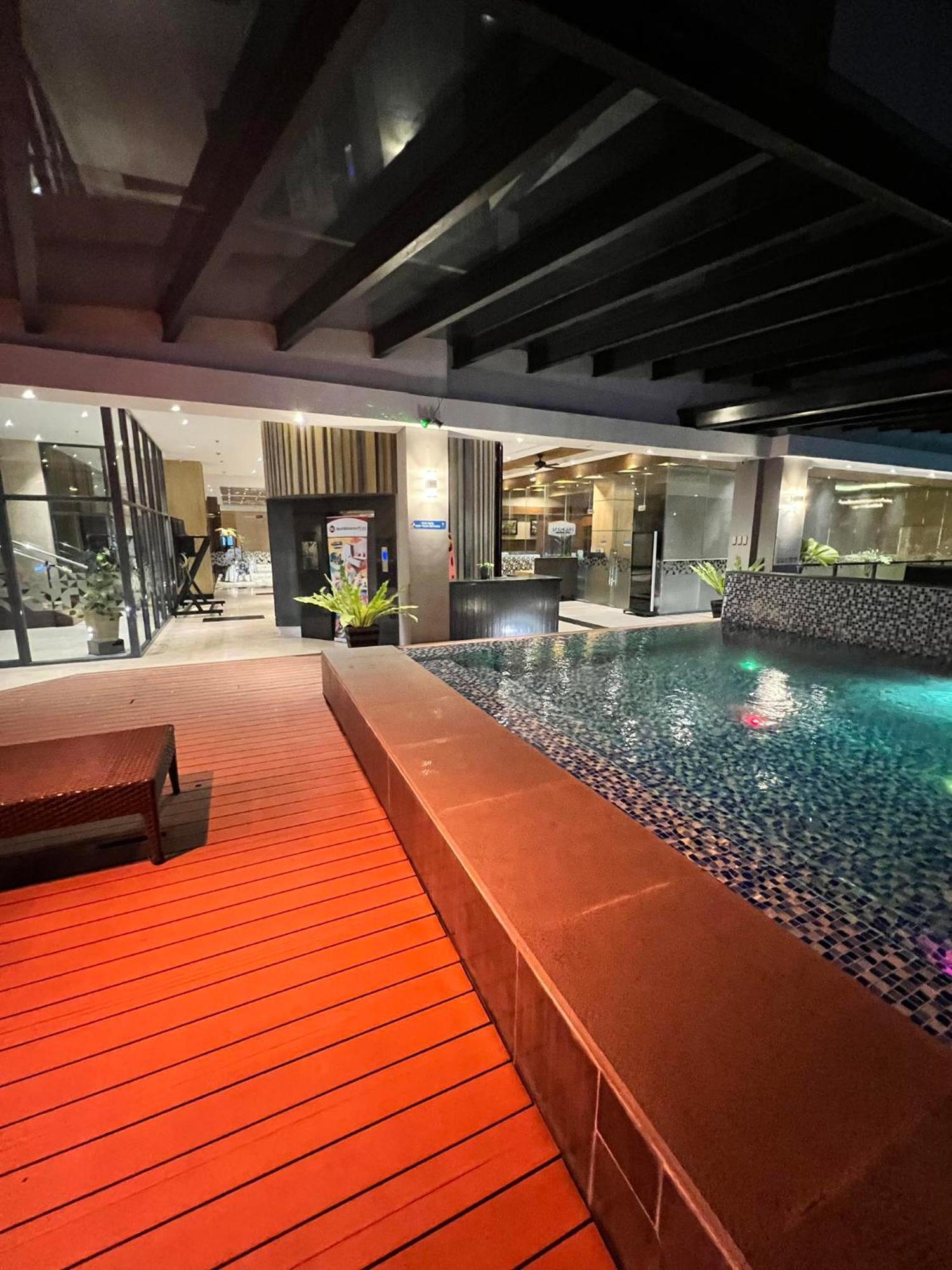 Best Western Plus Metro Clark Анхелес Екстериор снимка
