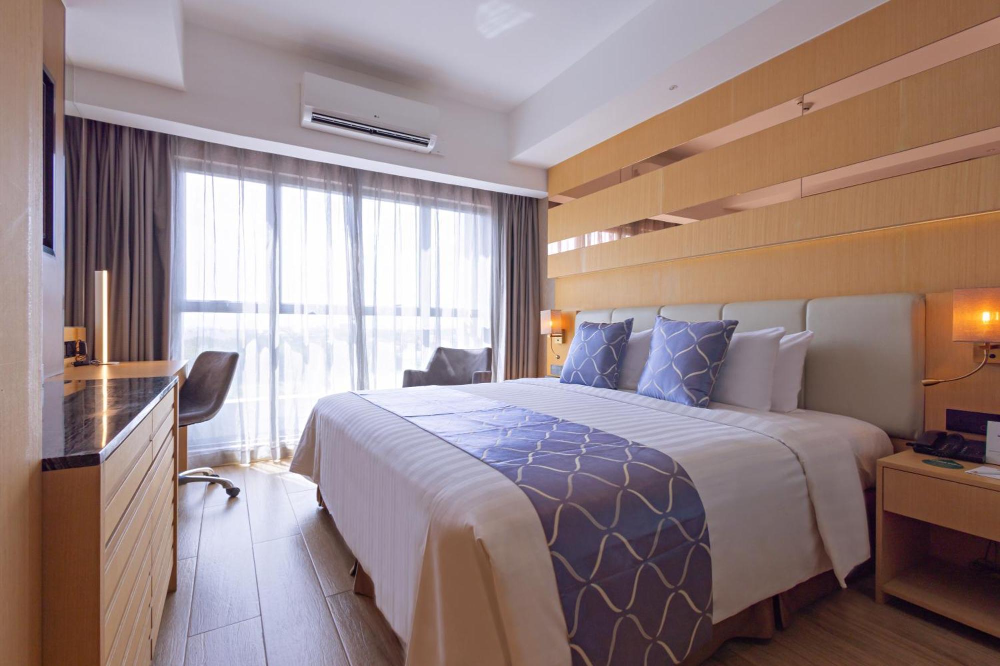 Best Western Plus Metro Clark Анхелес Екстериор снимка